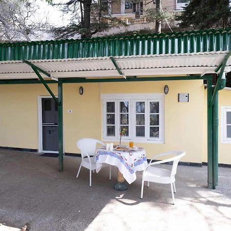 Stayvista At Rose Cottage - Bonfire & Scenic View Shimla Exterior photo