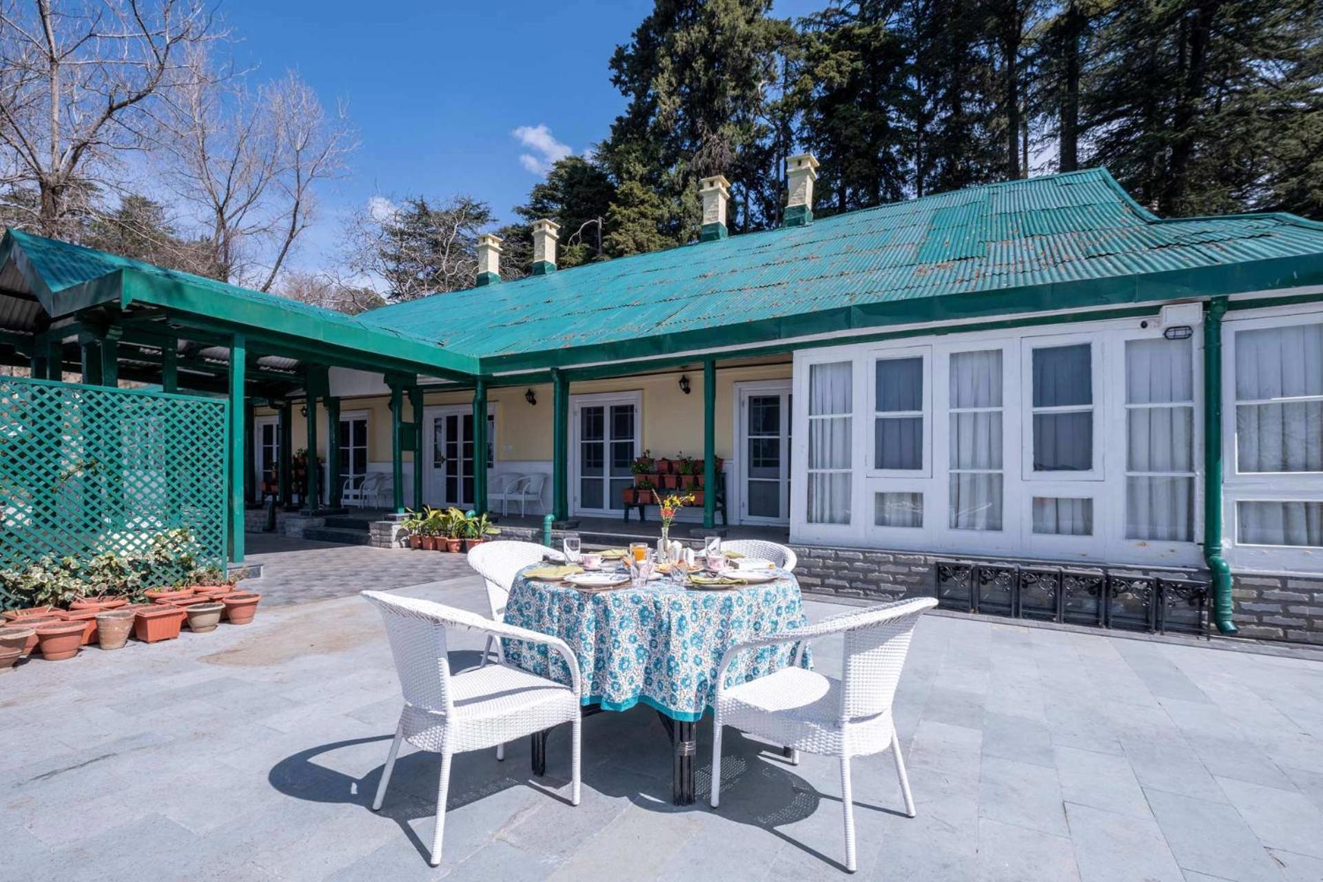 Stayvista At Rose Cottage - Bonfire & Scenic View Shimla Exterior photo