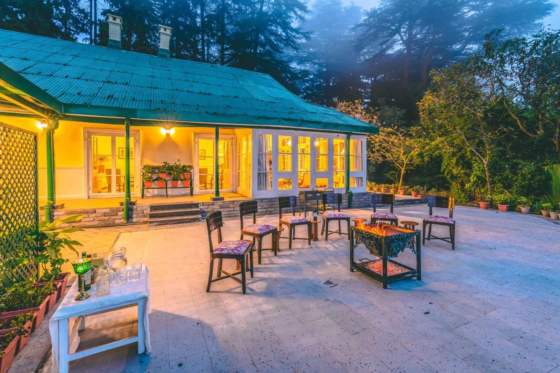Stayvista At Rose Cottage - Bonfire & Scenic View Shimla Exterior photo