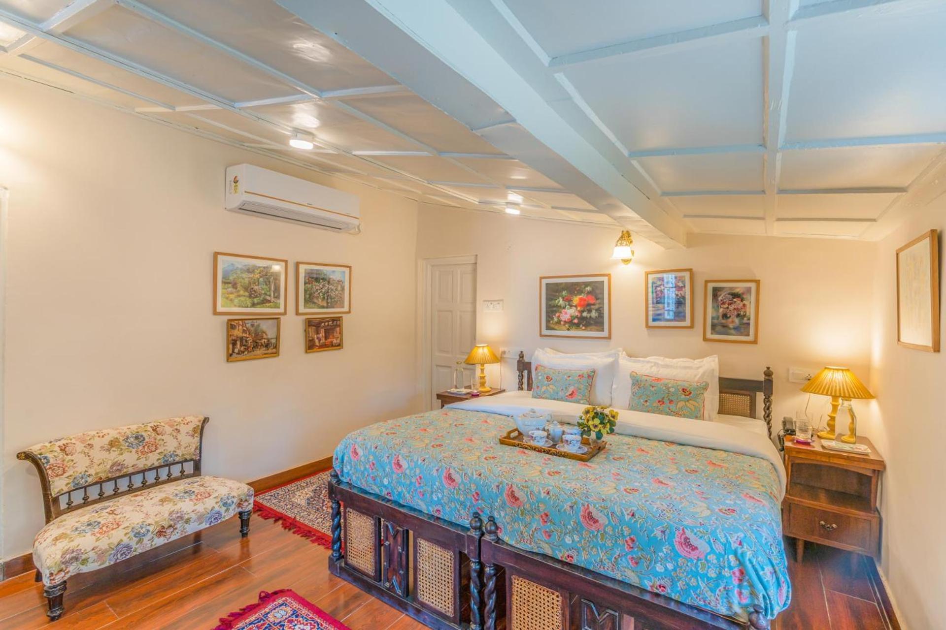 Stayvista At Rose Cottage - Bonfire & Scenic View Shimla Exterior photo
